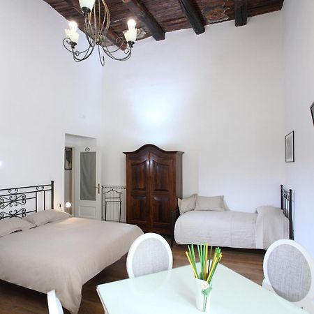 Napoli Pietrasanta Lt Bed & Breakfast Dış mekan fotoğraf