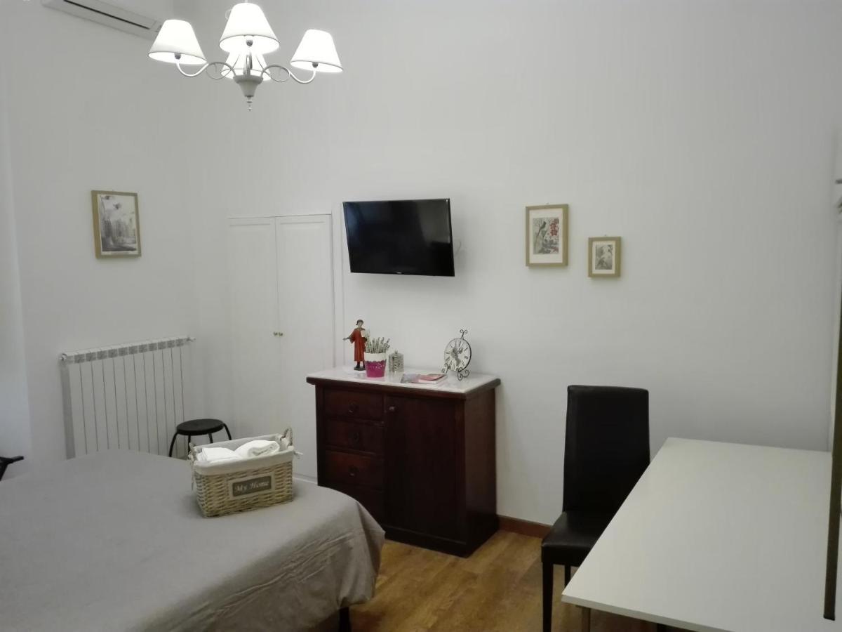 Napoli Pietrasanta Lt Bed & Breakfast Dış mekan fotoğraf