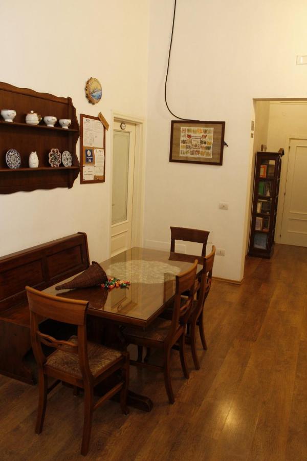 Napoli Pietrasanta Lt Bed & Breakfast Dış mekan fotoğraf