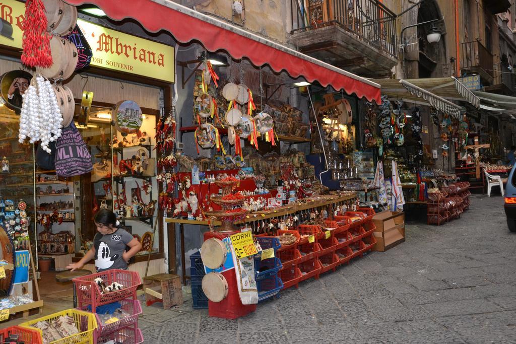 Napoli Pietrasanta Lt Bed & Breakfast Dış mekan fotoğraf