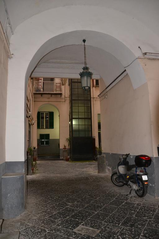 Napoli Pietrasanta Lt Bed & Breakfast Dış mekan fotoğraf