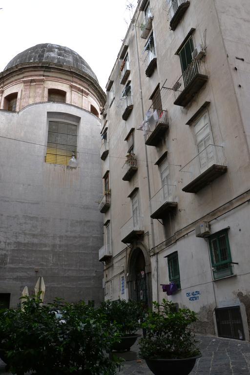 Napoli Pietrasanta Lt Bed & Breakfast Dış mekan fotoğraf