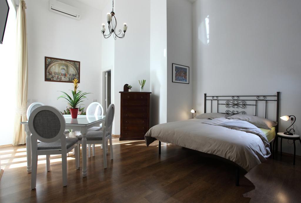 Napoli Pietrasanta Lt Bed & Breakfast Dış mekan fotoğraf